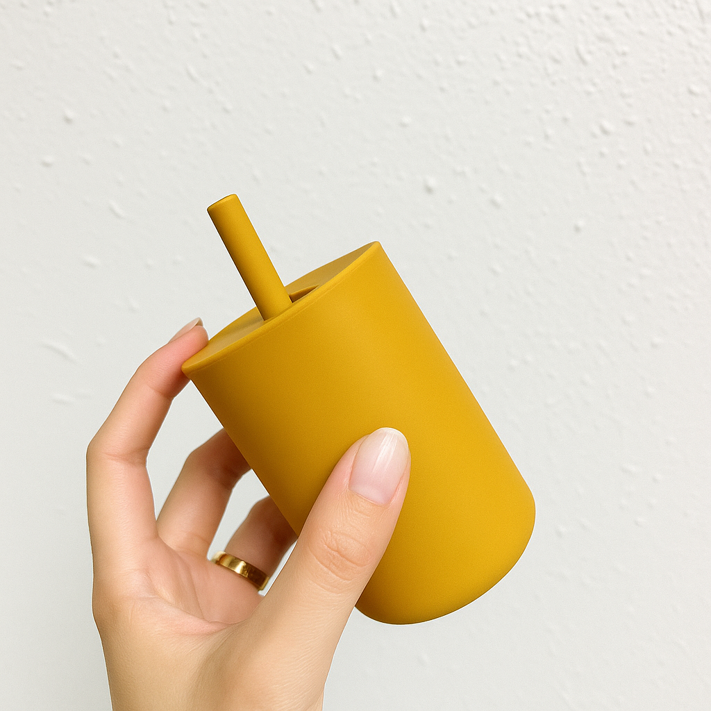 Vaso Antiderrame de Silicona con Bombilla – 250 ml